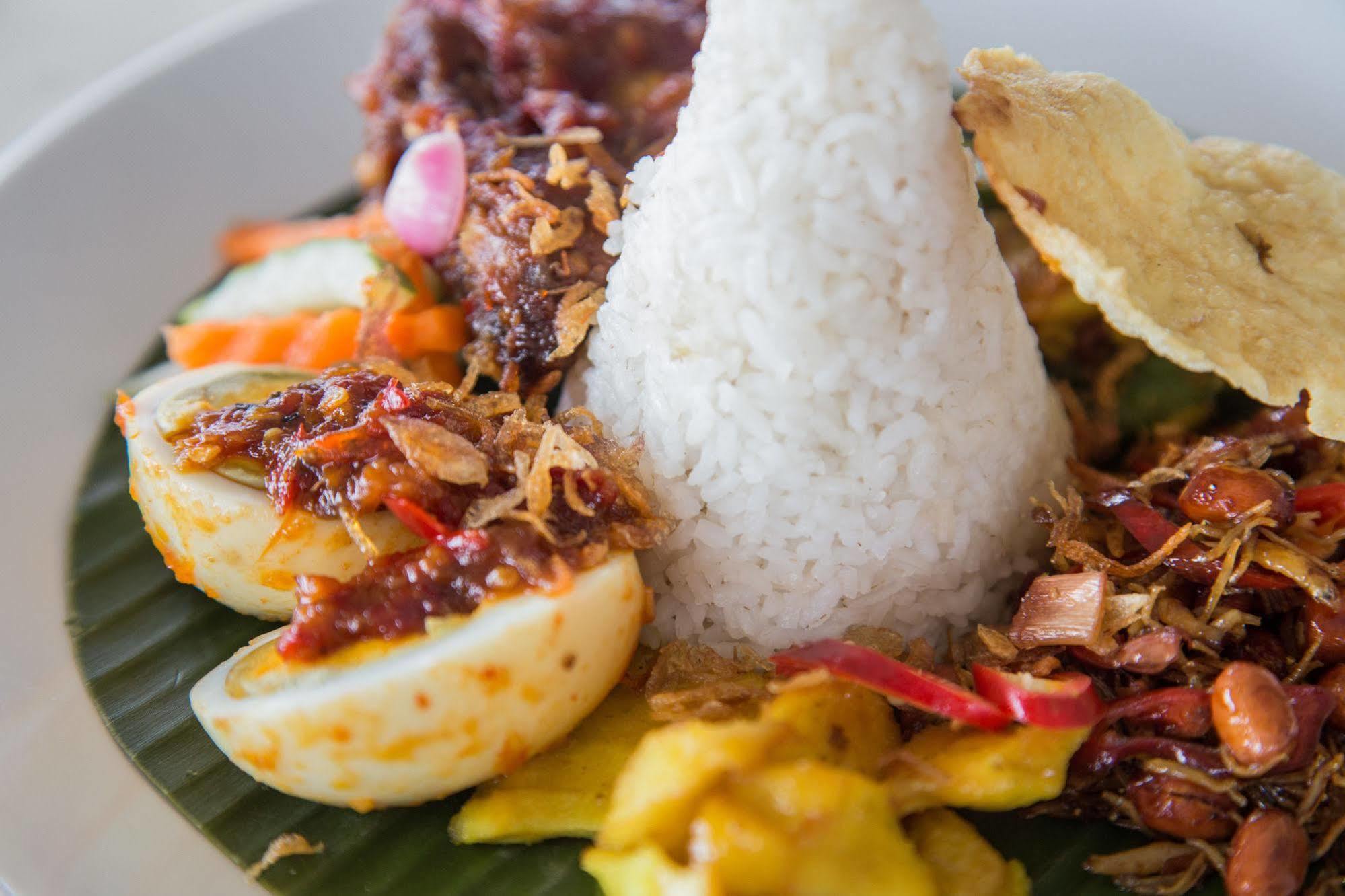 Best Inn Hotel Balikpapan Exterior photo