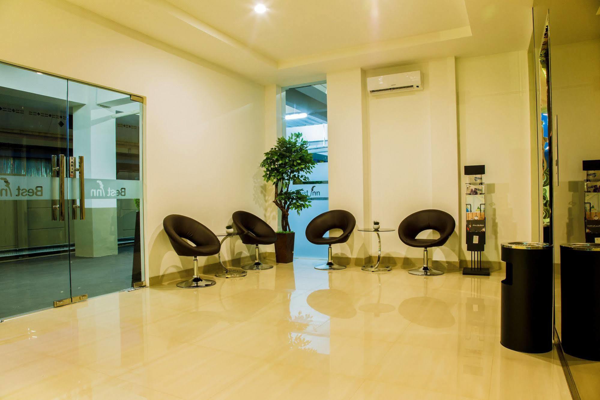 Best Inn Hotel Balikpapan Exterior photo
