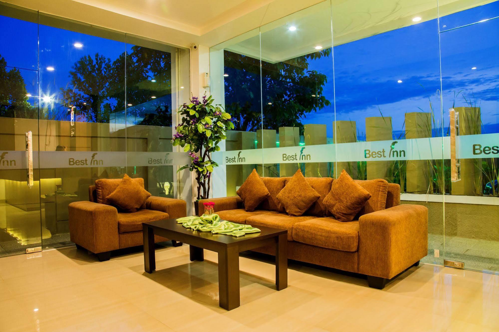 Best Inn Hotel Balikpapan Exterior photo