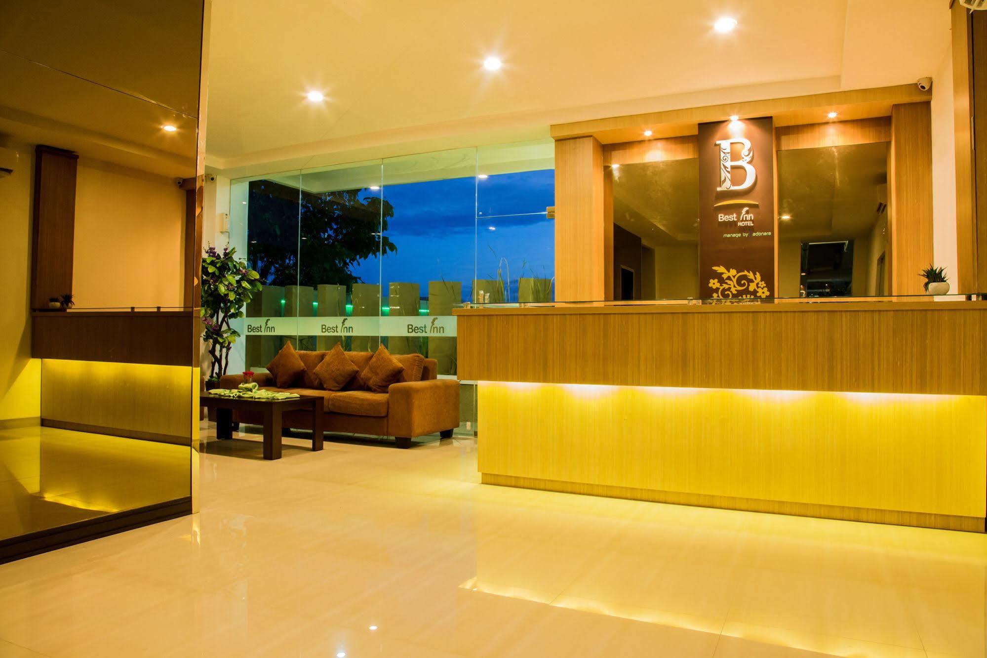 Best Inn Hotel Balikpapan Exterior photo
