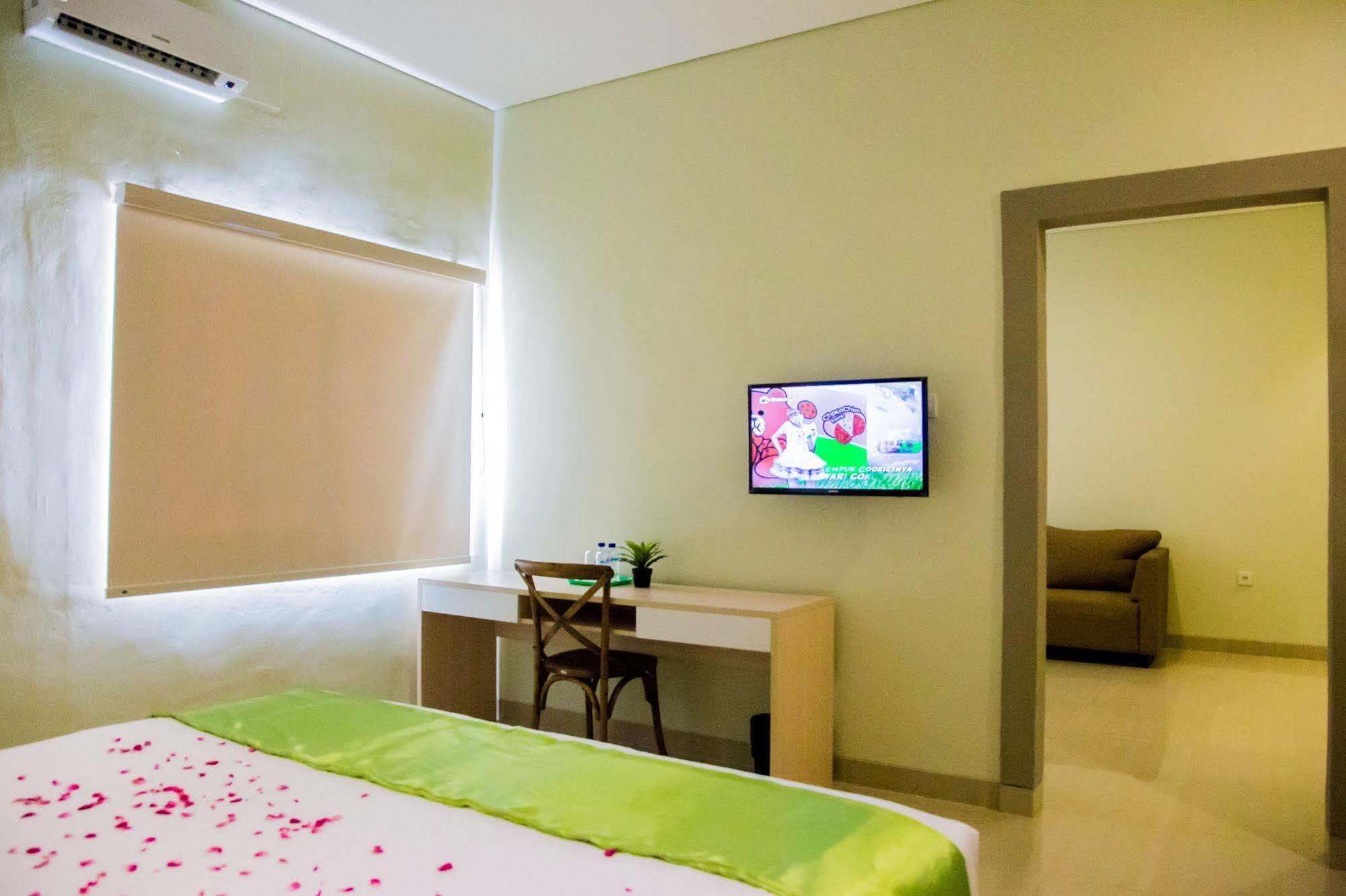 Best Inn Hotel Balikpapan Exterior photo